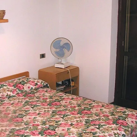 Magomadas Sleeps 5 Pool Wifi Villa